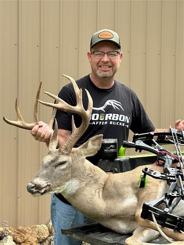 698 Hoot Owl Lane, Grandin, MO 63943