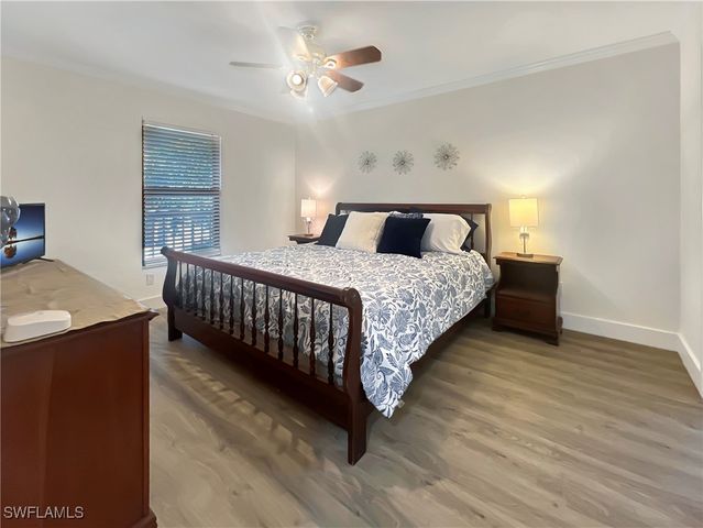 600 Neapolitan WAY 342, Naples, FL 34103