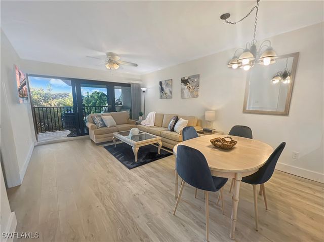 600 Neapolitan WAY 342, Naples, FL 34103