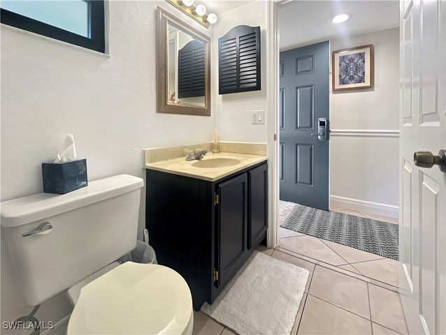 600 Neapolitan WAY 342, Naples, FL 34103