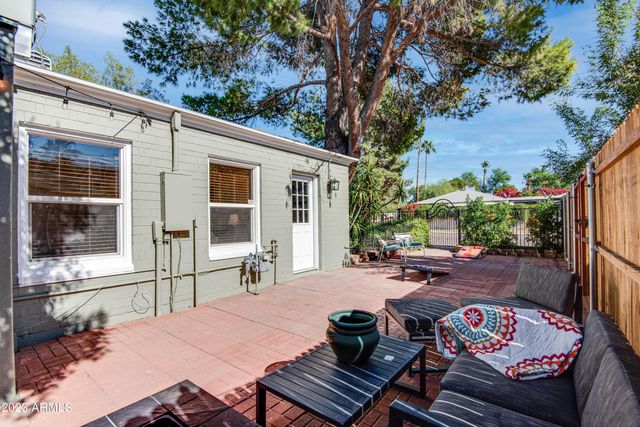 1301 W Glenrosa Avenue, Phoenix, AZ 85013