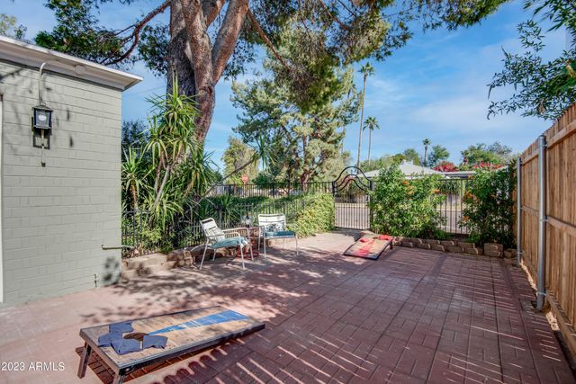 1301 W Glenrosa Avenue, Phoenix, AZ 85013