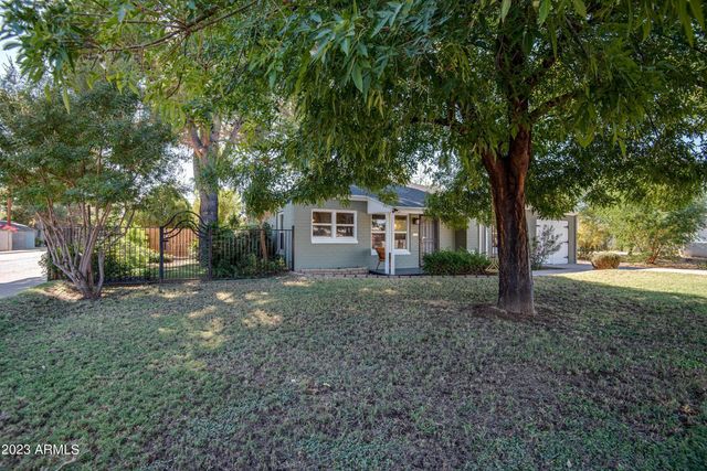 1301 W Glenrosa Avenue, Phoenix, AZ 85013