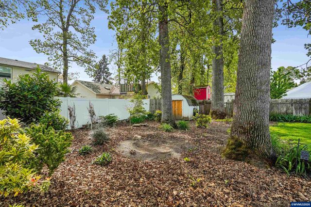 4586 Reimann St NE, Salem, OR 97305