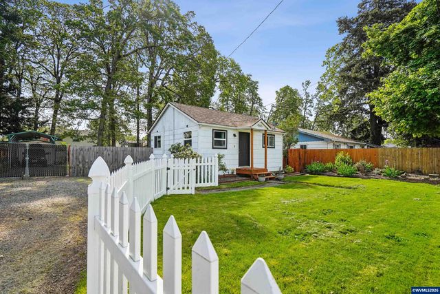 4586 Reimann St NE, Salem, OR 97305