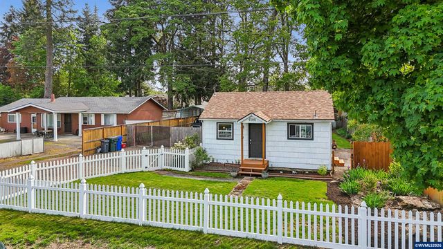4586 Reimann St NE, Salem, OR 97305