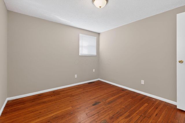 3851 Fairmoor Road, Columbus, OH 43228