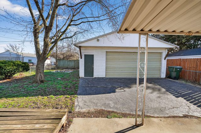 3851 Fairmoor Road, Columbus, OH 43228