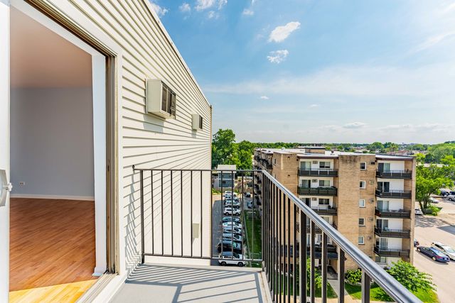 7449 Washington Street 602, Forest Park, IL 60130