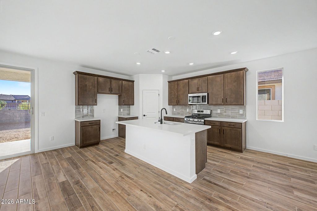 20627 N 225TH Drive, Surprise, AZ 85387 — photo 3