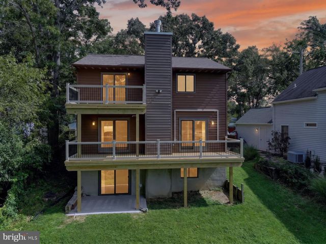 282 RIVERSIDE DR, Pasadena, MD 21122