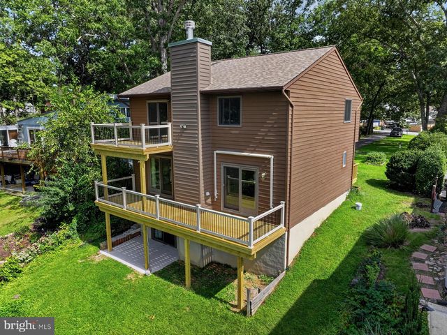 282 RIVERSIDE DR, Pasadena, MD 21122