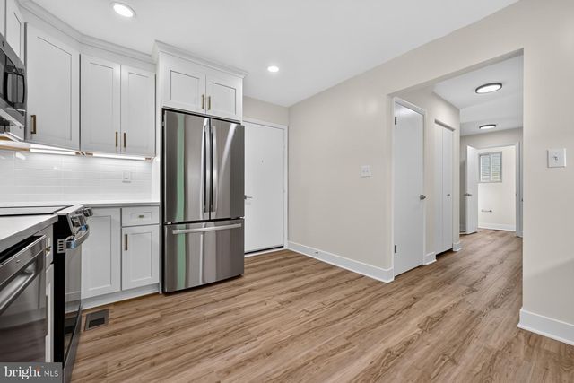 282 RIVERSIDE DR, Pasadena, MD 21122