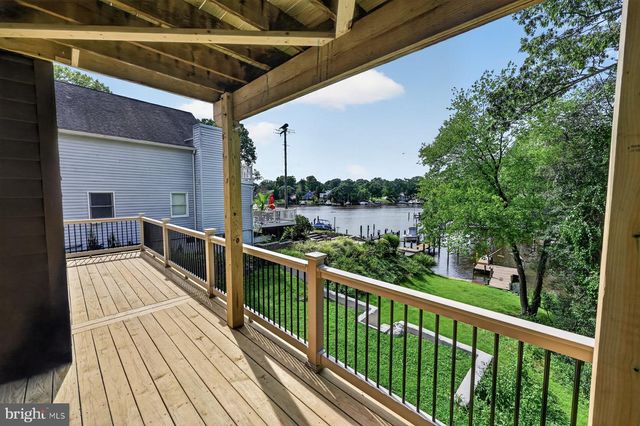 282 RIVERSIDE DR, Pasadena, MD 21122