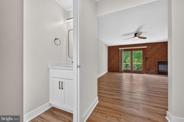282 RIVERSIDE DR, Pasadena, MD 21122