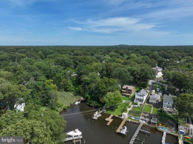 282 RIVERSIDE DR, Pasadena, MD 21122