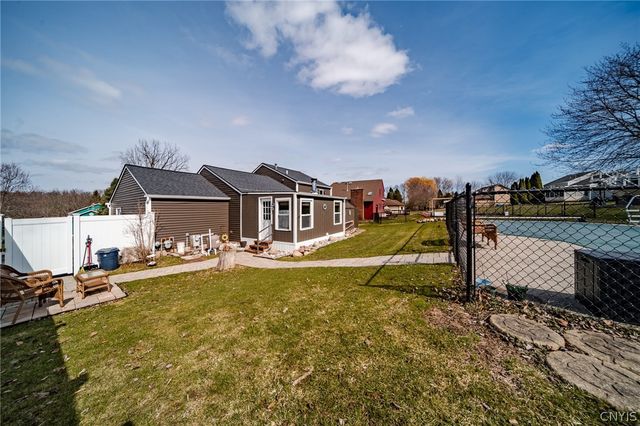 129 Bent Tree Lane, Van Buren, NY 13027