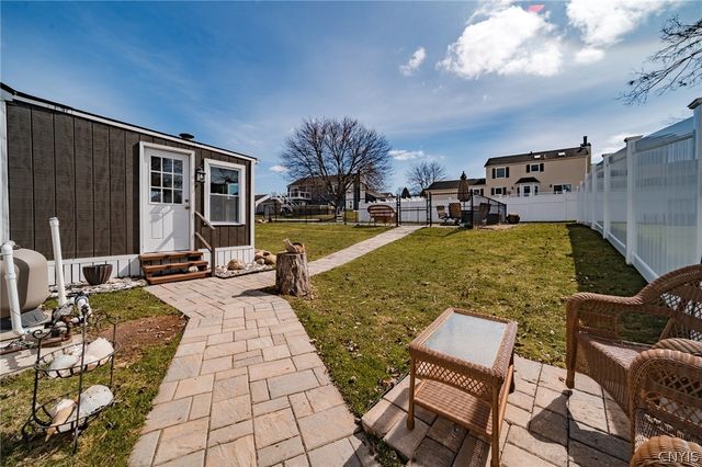 129 Bent Tree Lane, Van Buren, NY 13027