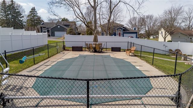 129 Bent Tree Lane, Van Buren, NY 13027