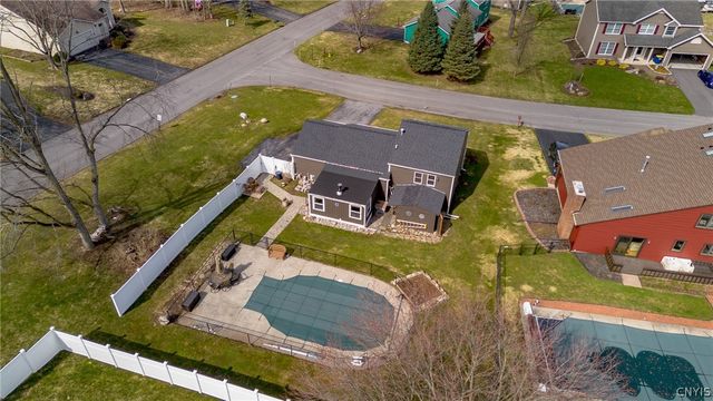 129 Bent Tree Lane, Van Buren, NY 13027