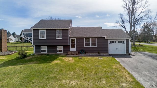 129 Bent Tree Lane, Van Buren, NY 13027