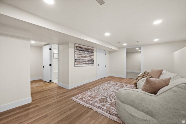 189 W CENTER ST, Midvale, UT 84047