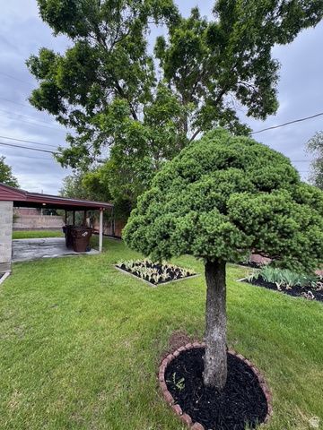189 W CENTER ST, Midvale, UT 84047
