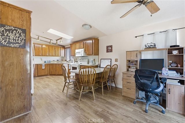 22927 W Avenue D, Lancaster, CA 93536