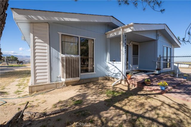 22927 W Avenue D, Lancaster, CA 93536
