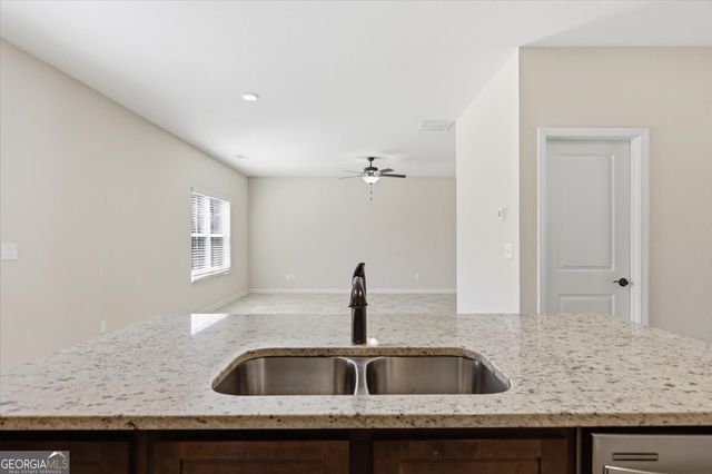 171 Al Jennah Boulevard, Locust Grove, GA 30248