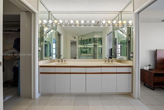 19101 NE 36th Ct 1407, Aventura, FL 33180