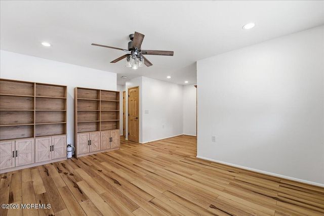10 H Bennington Lane, Manchester, NJ 08759