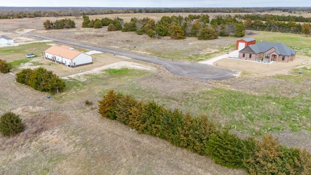 2810 Maple Road, Celeste, TX 75423