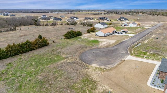 2810 Maple Road, Celeste, TX 75423