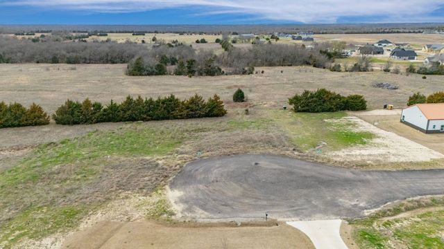 2810 Maple Road, Celeste, TX 75423