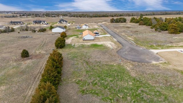 2810 Maple Road, Celeste, TX 75423