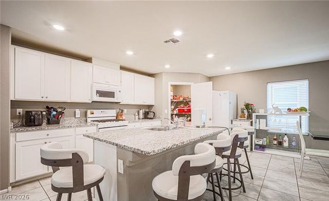 5860 Mia Skye Street, Las Vegas, NV 89148