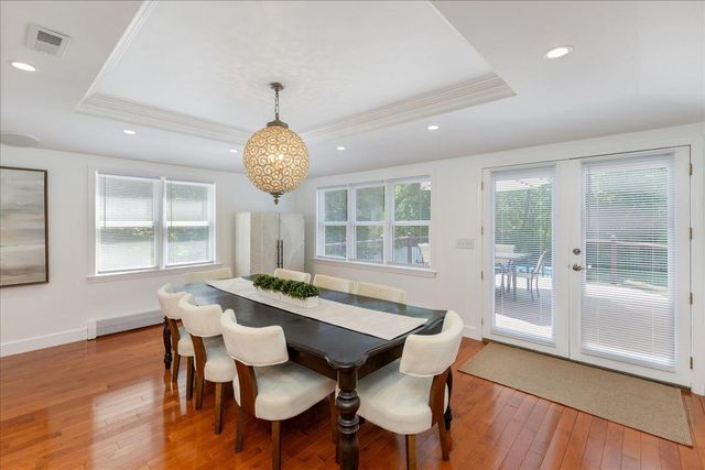 4 Applewood Lane, Salem, NH 03079