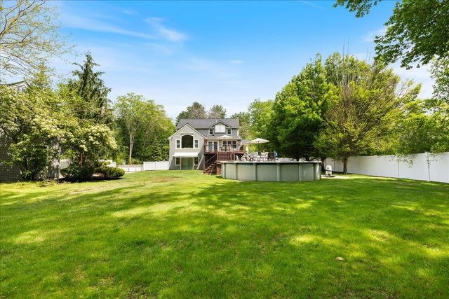 4 Applewood Lane, Salem, NH 03079