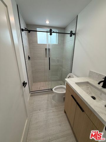 11528 Emelita Street, North Hollywood (los Angeles), CA 91601