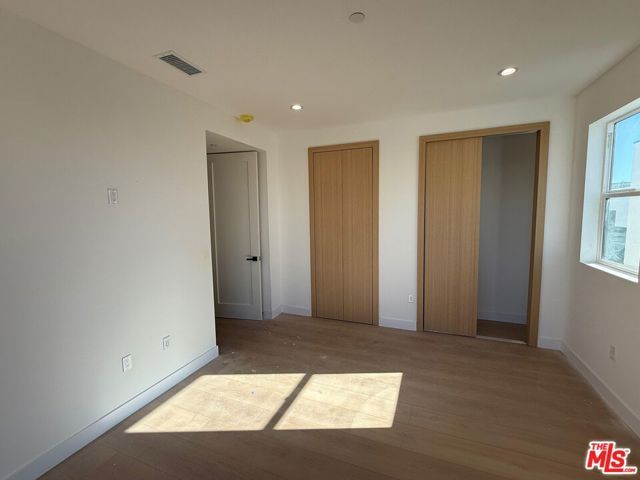 11528 Emelita Street, North Hollywood (los Angeles), CA 91601