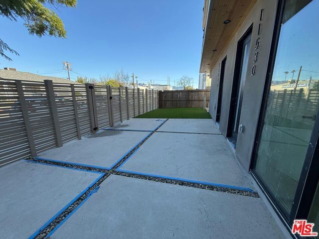 11528 Emelita Street, North Hollywood (los Angeles), CA 91601