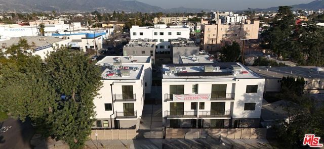 11528 Emelita Street, North Hollywood (los Angeles), CA 91601