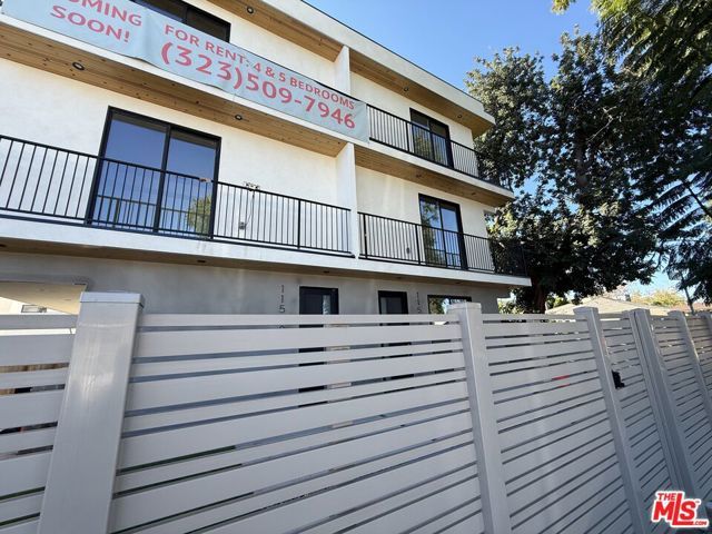 11528 Emelita Street, North Hollywood (los Angeles), CA 91601