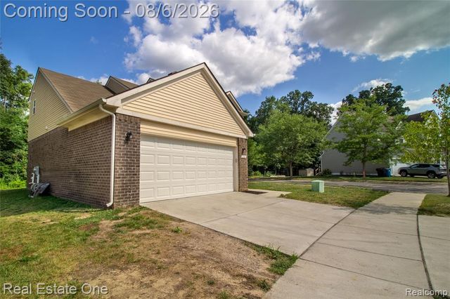 1360 Weeping Willow, Ypsilanti, MI 48198