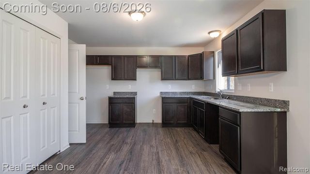 1360 Weeping Willow, Ypsilanti, MI 48198