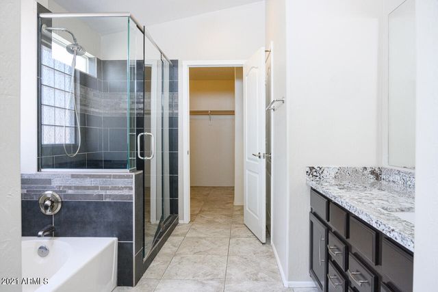 8710 E PINCHOT Avenue, Scottsdale, AZ 85251