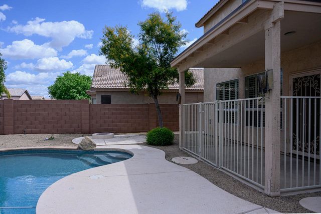 8710 E PINCHOT Avenue, Scottsdale, AZ 85251