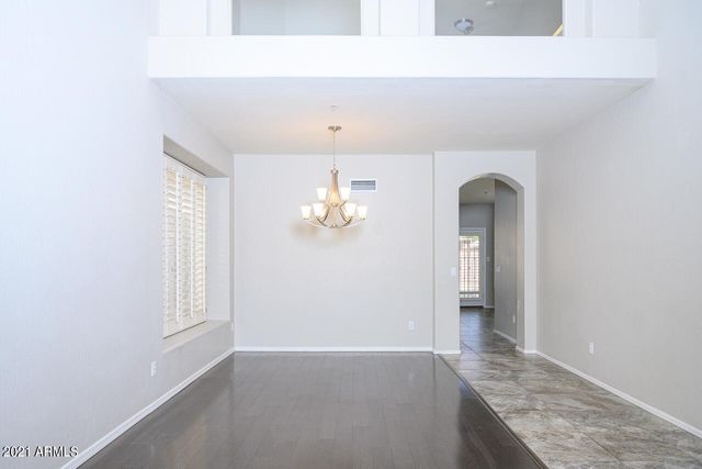 8710 E PINCHOT Avenue, Scottsdale, AZ 85251