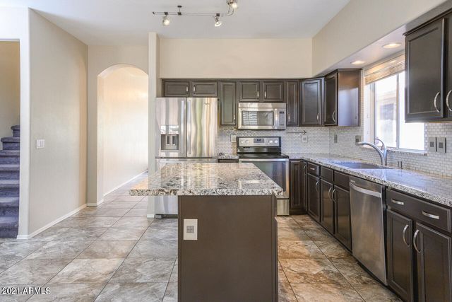 8710 E PINCHOT Avenue, Scottsdale, AZ 85251